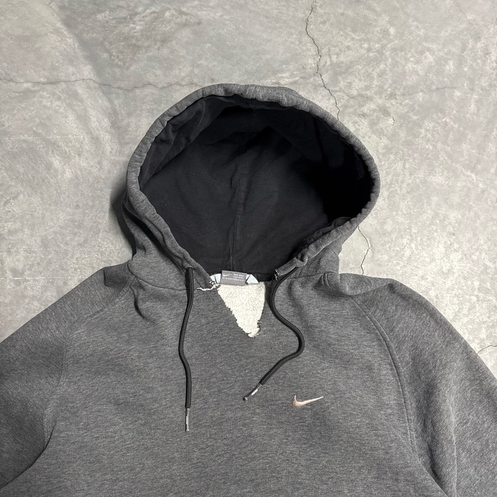 Nike Dark Gray Crew Sweatshirt - Picture 2 of 6
